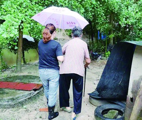 洪灾中，女支书们冲锋在前筑牢“生命安全线”(图1)