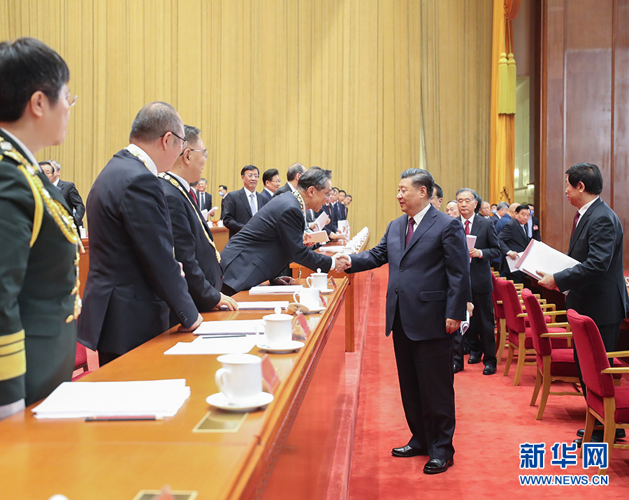 全国抗击新冠肺炎疫情表彰大会在京隆重举行  习近平向国家勋章和国家荣誉称号获得者颁授勋章奖章并发表重要讲话(图19)