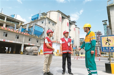 严防项目建起来干部倒下去(图1)