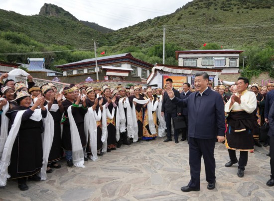 习近平在西藏考察(图18)